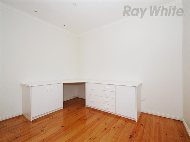 21 Emma Road, Croydon VIC 3136