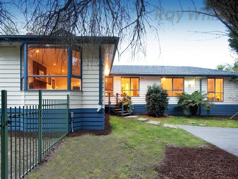 14 BAKER Road, Bayswater North VIC 3153