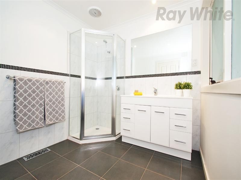 14 BAKER Road, Bayswater North VIC 3153