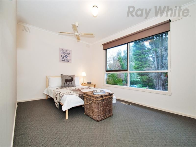 14 BAKER Road, Bayswater North VIC 3153