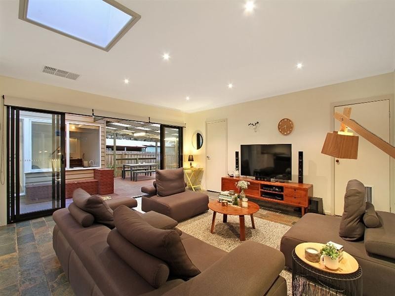 5 FAY Court, Croydon VIC 3136