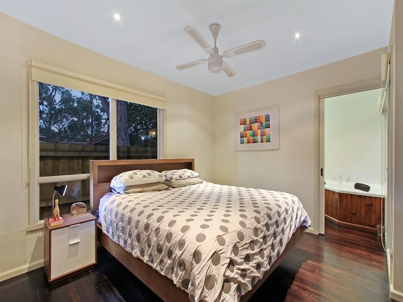 5 FAY Court, Croydon VIC 3136