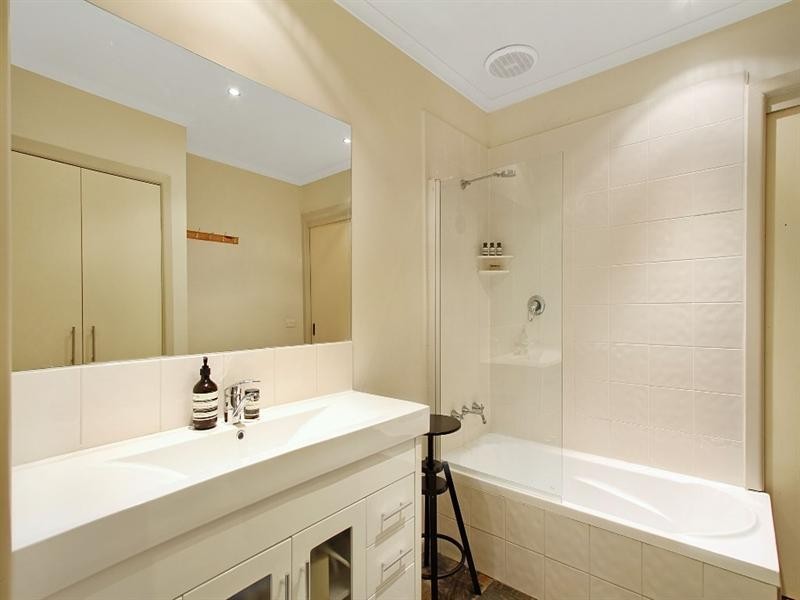 5 FAY Court, Croydon VIC 3136