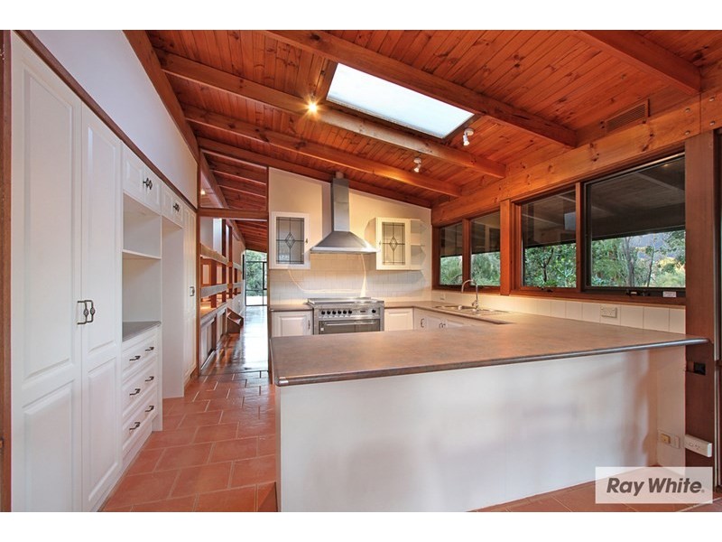 4 ATUNGA Court, Heathmont VIC 3135