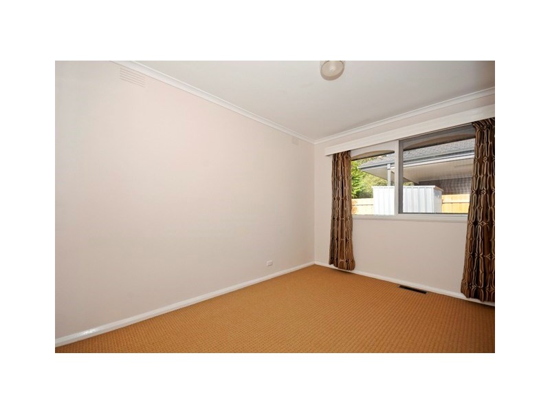 37 Leeanne Crescent, Croydon VIC 3136