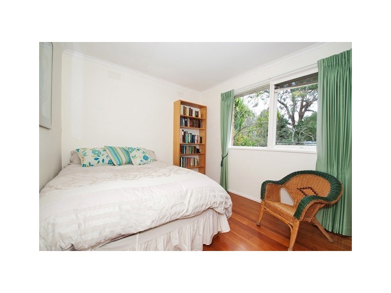 94 Mount View Parade, Croydon VIC 3136