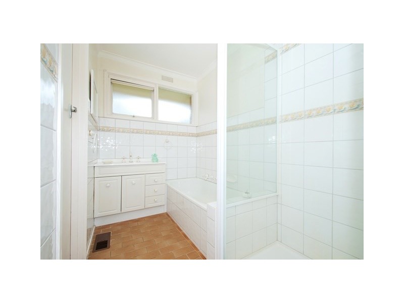 94 Mount View Parade, Croydon VIC 3136