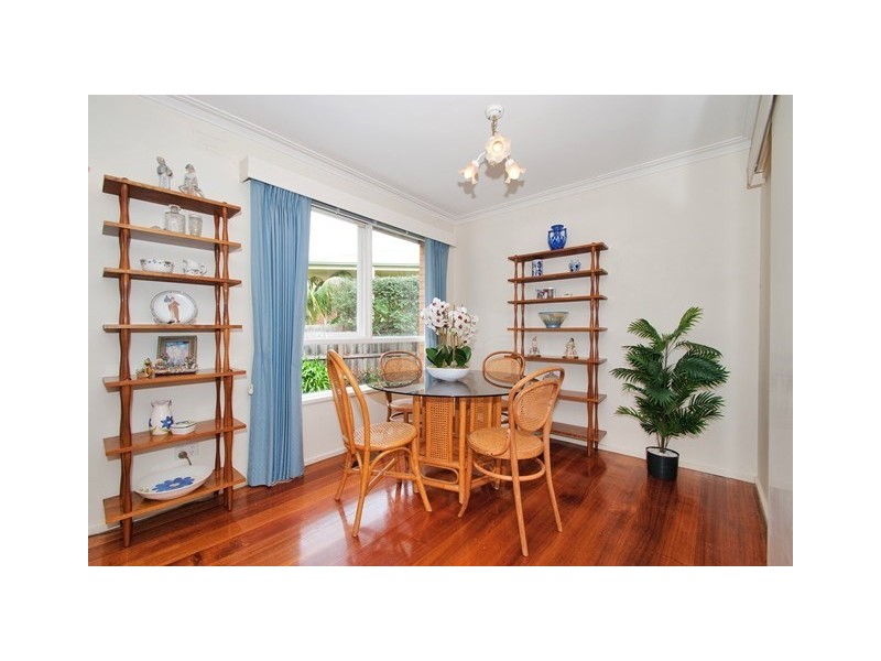 94 Mount View Parade, Croydon VIC 3136