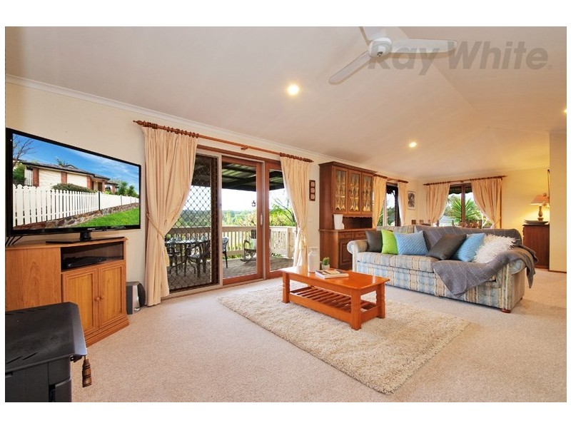 5 GREENRIDGE Court, Chirnside Park VIC 3116