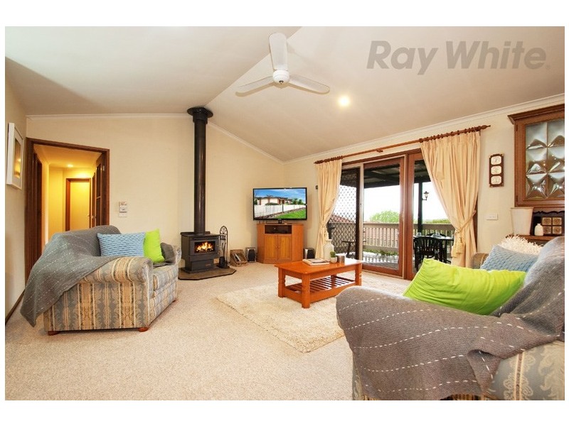 5 GREENRIDGE Court, Chirnside Park VIC 3116