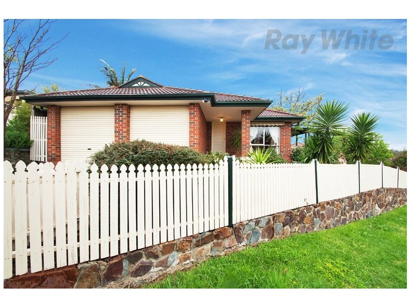 5 GREENRIDGE Court, Chirnside Park VIC 3116