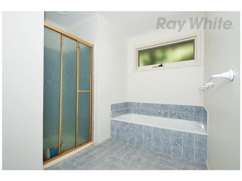 20 CLUBPOINT Drive, Chirnside Park VIC 3116