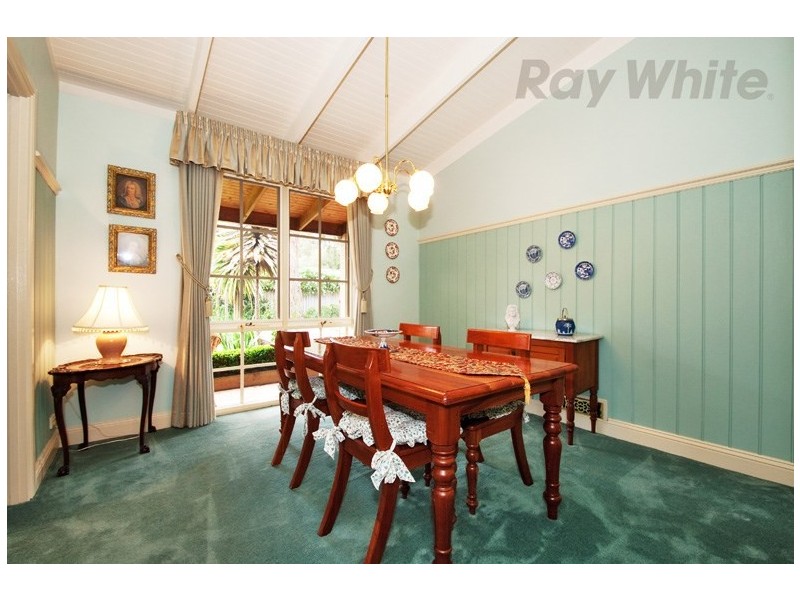 13 ST ANDREWS Close, Croydon VIC 3136