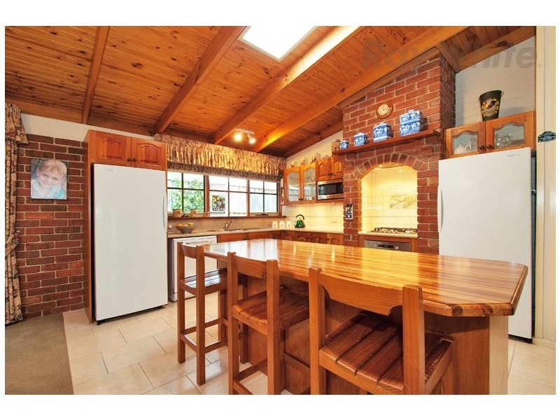 13 ST ANDREWS Close, Croydon VIC 3136