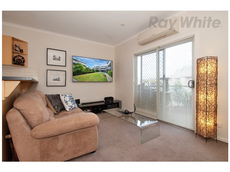 Unit 74, 11 HEWISH Road, Croydon VIC 3136