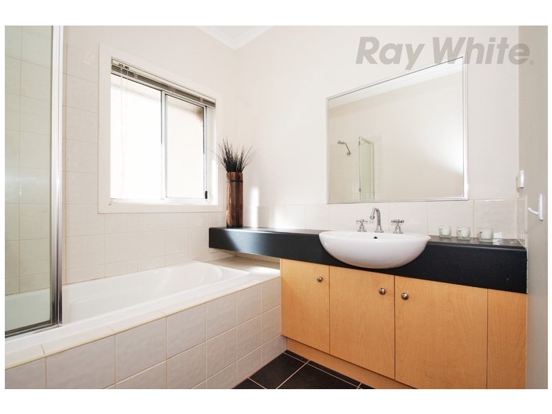 Unit 74, 11 HEWISH Road, Croydon VIC 3136