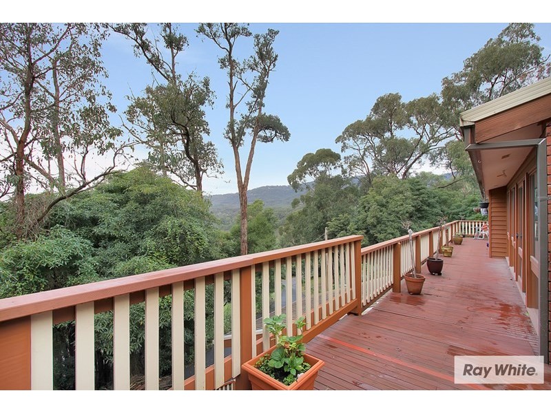 104 CHARLES Road, Lilydale VIC 3140