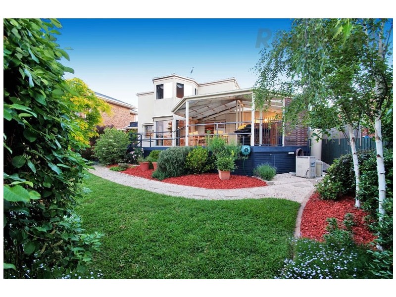 8 CLINTON Lane, Chirnside Park VIC 3116