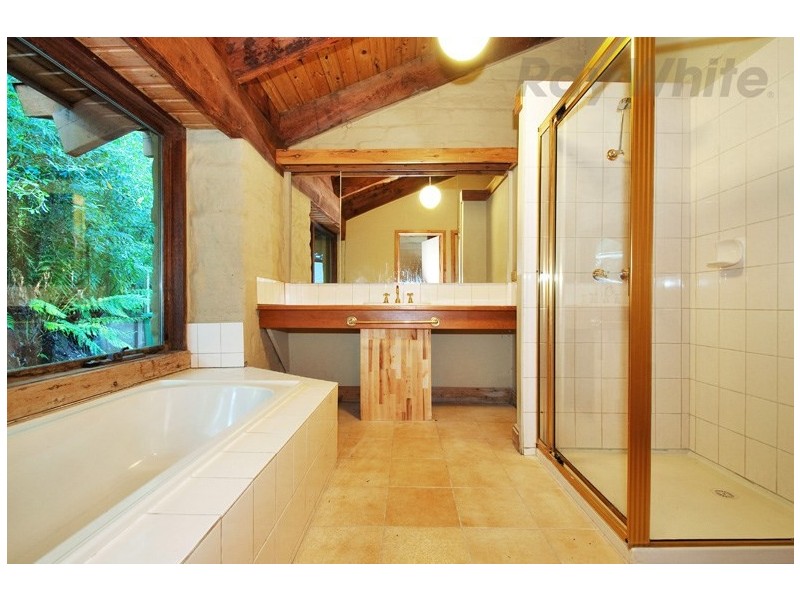 52 JEEVES Avenue, Kalorama VIC 3766