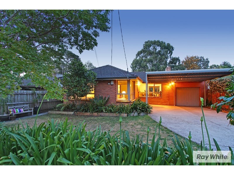 29 MIDDLEFIELD Drive, Blackburn North VIC 3130