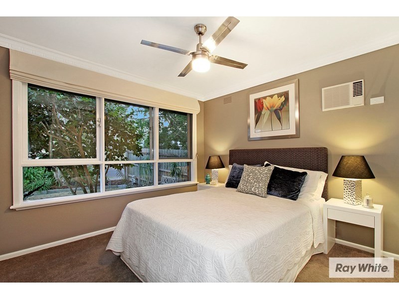 29 MIDDLEFIELD Drive, Blackburn North VIC 3130