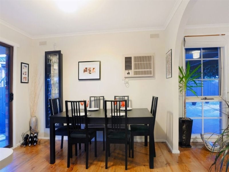 14 Berrabri Drive, Scoresby VIC 3179