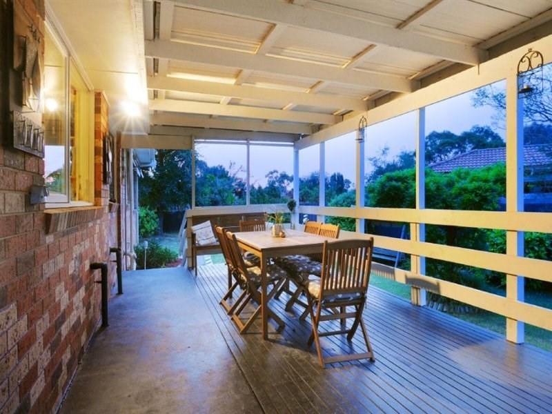 14 Berrabri Drive, Scoresby VIC 3179