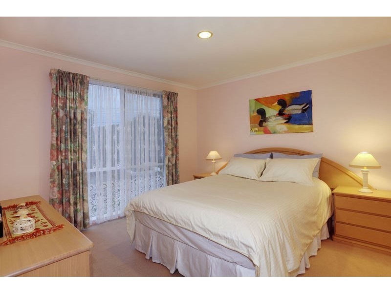 20 Rosemary Avenue, Croydon Hills VIC 3136