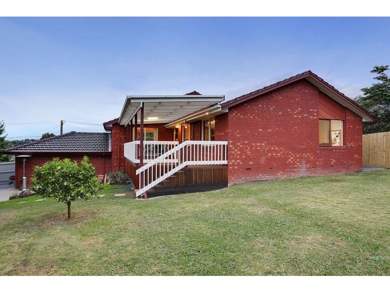 20 Rosemary Avenue, Croydon Hills VIC 3136