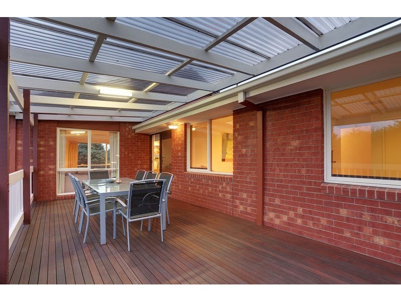 20 Rosemary Avenue, Croydon Hills VIC 3136