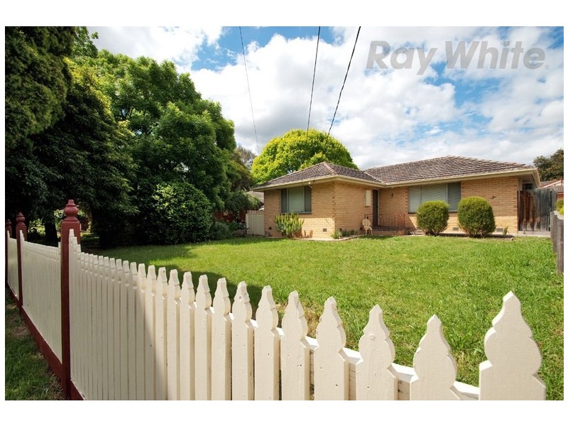 7 CAROLANNE Court, Mooroolbark VIC 3138