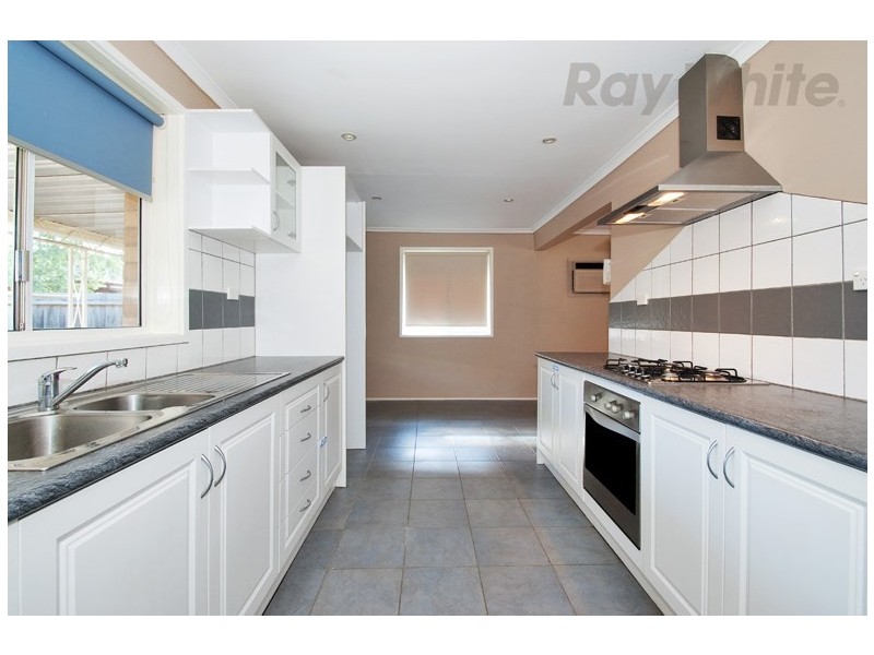 7 CAROLANNE Court, Mooroolbark VIC 3138