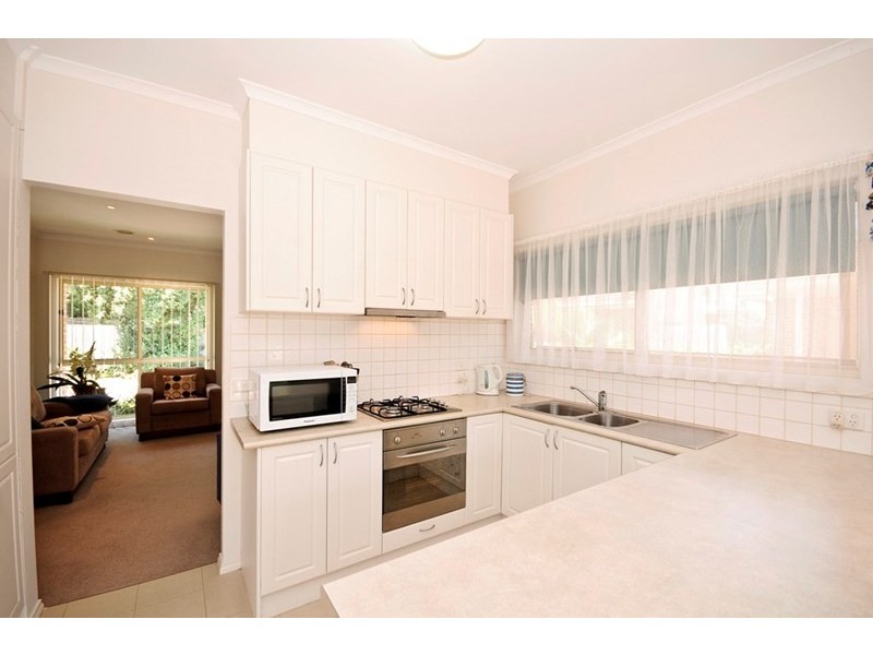 1/14 ALFRICK Road, Croydon VIC 3136