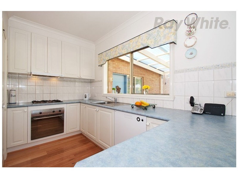 11 ROSEWOOD Place, Chirnside Park VIC 3116