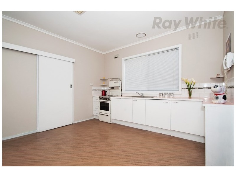 12 Kalinda Road, Croydon VIC 3136