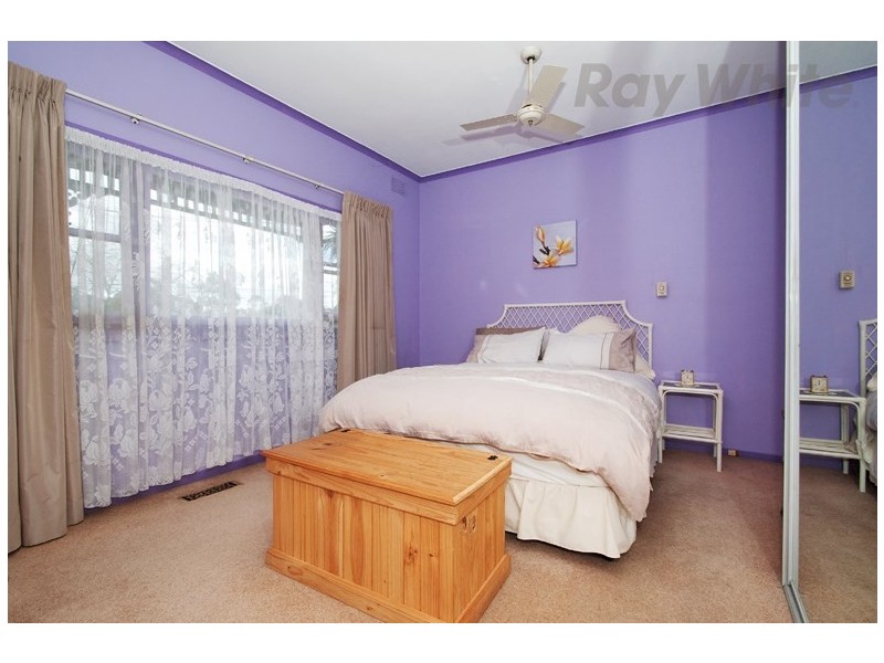 12 Kalinda Road, Croydon VIC 3136