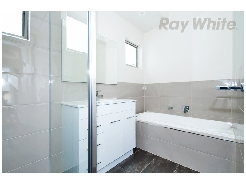 Unit 3, 4 Carole Avenue, Chirnside Park VIC 3116