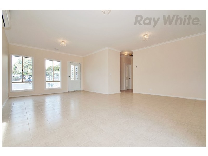 Unit 1, 19 Kimberley Drive, Chirnside Park VIC 3116