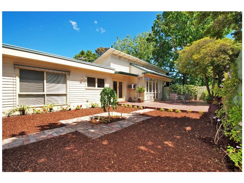 34 Knaith Road, Ringwood East VIC 3135