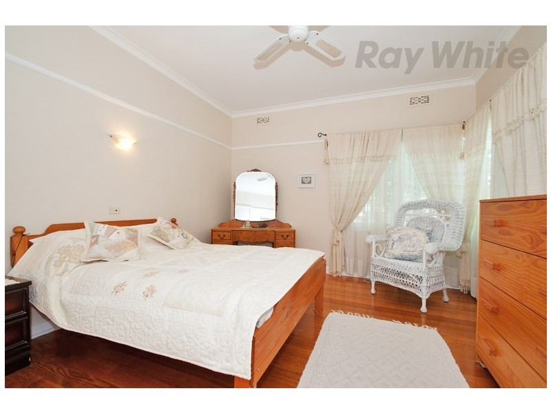 34 Knaith Road, Ringwood East VIC 3135