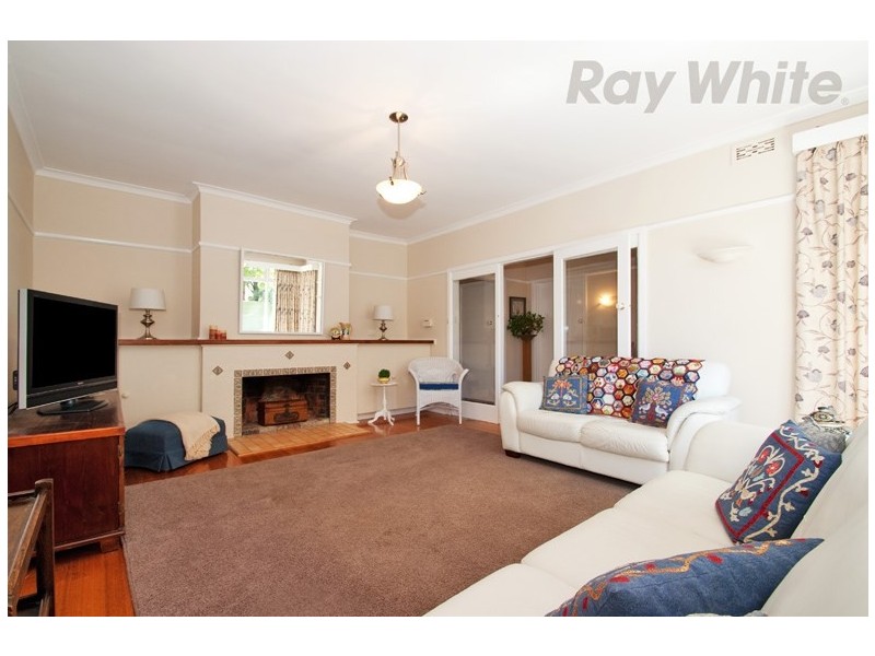 34 Knaith Road, Ringwood East VIC 3135