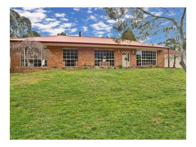 43 Settlers Hill Crescent, Croydon Hills VIC 3136