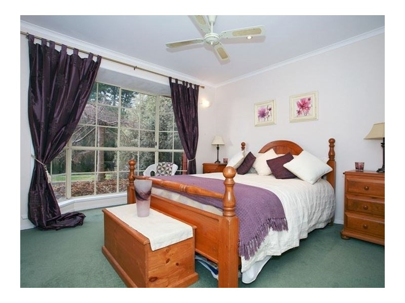 43 Settlers Hill Crescent, Croydon Hills VIC 3136