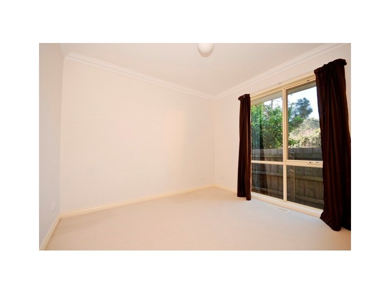 5 Monaro Court, Mooroolbark VIC 3138