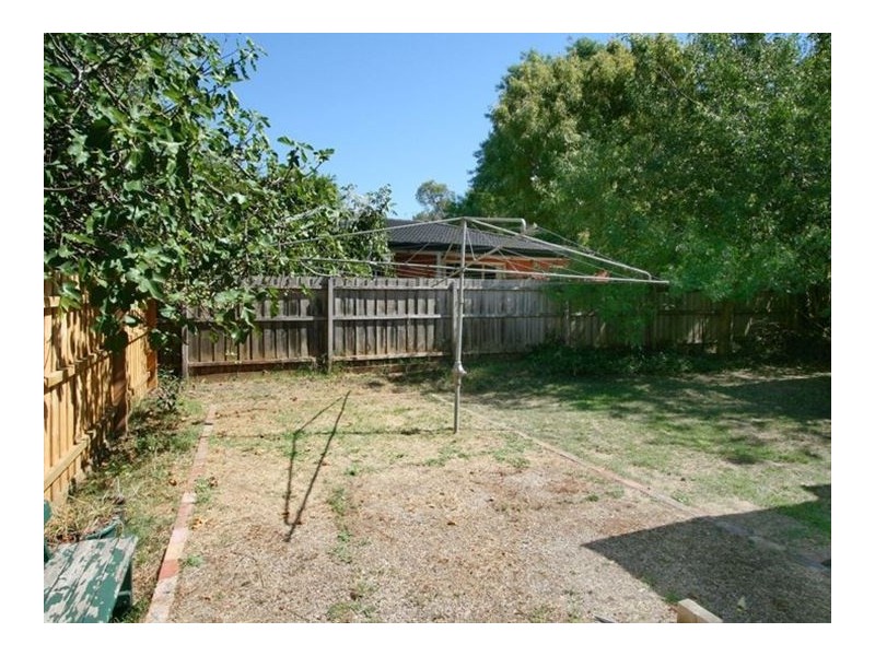 8A Field Street, Croydon VIC 3136