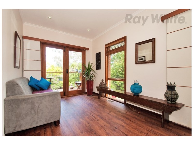 17 Valkyrie Crescent, Ringwood VIC 3134