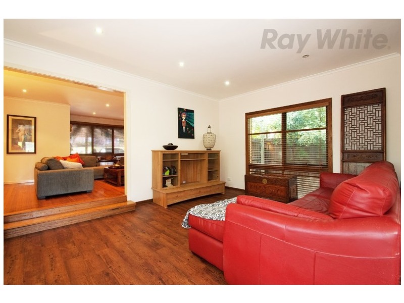 17 Valkyrie Crescent, Ringwood VIC 3134