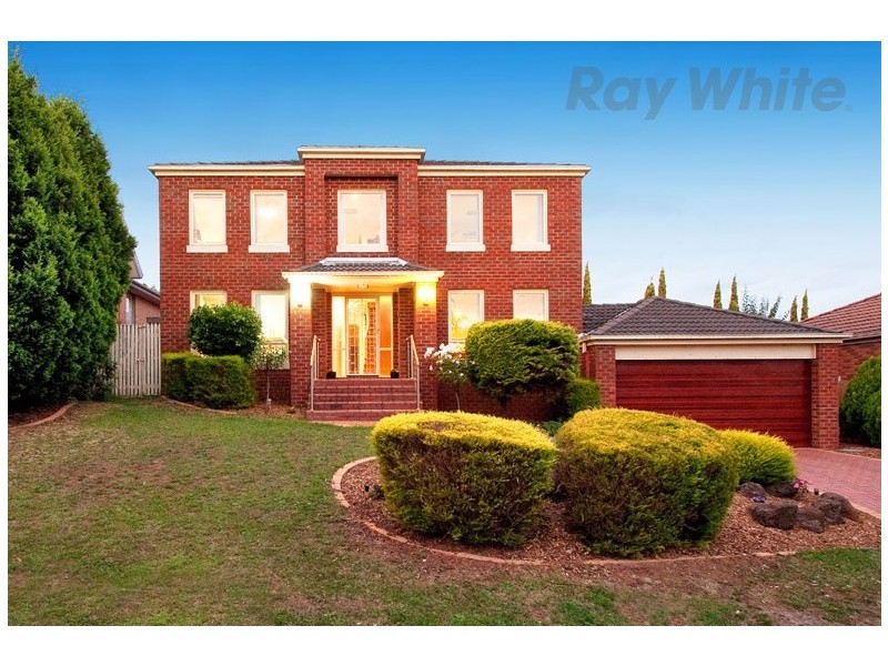 7 COMMERFORD Place, Chirnside Park VIC 3116