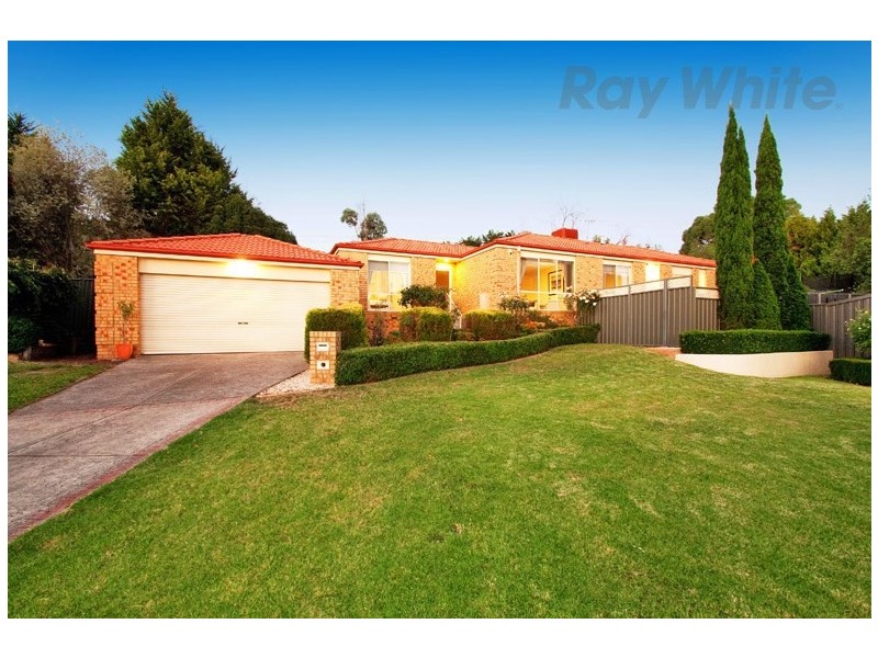 11 MAYFAIR Court, Chirnside Park VIC 3116