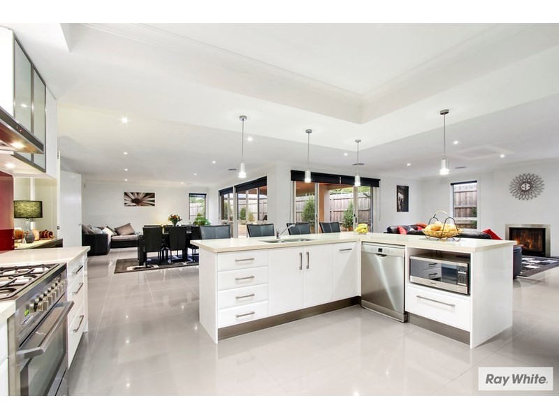 4 GIDGEE Court, Wantirna South VIC 3152